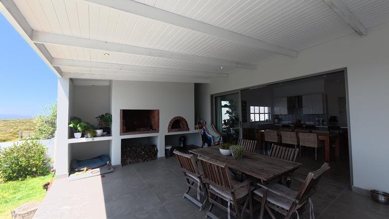 4 Bedroom Property for Sale in Yzerfontein Western Cape
